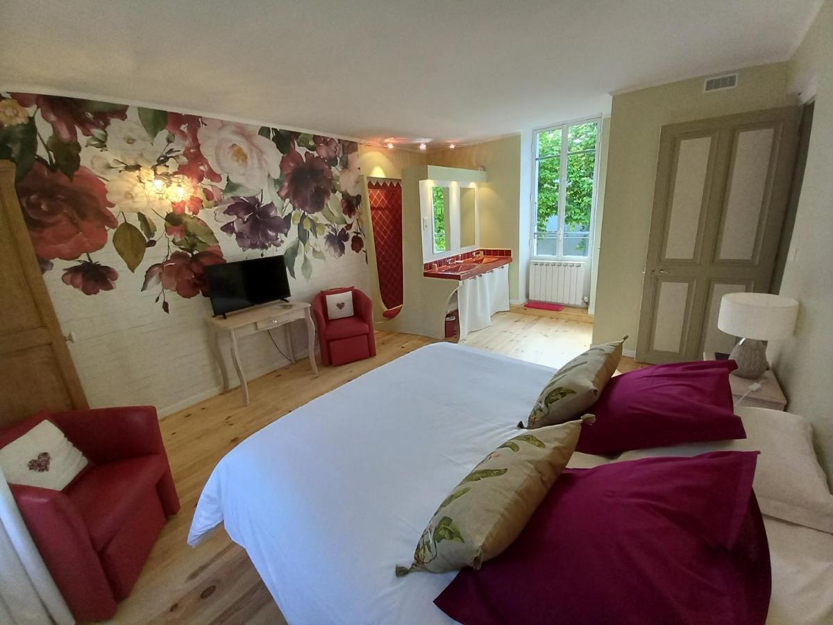 Le Temps Des Pauses Hotel Viviers Exterior photo